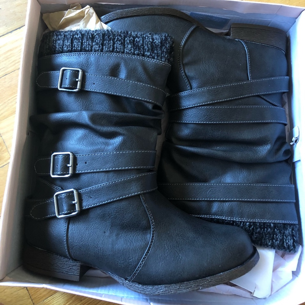 Leather Combat Boots with knitting (Never Worn)